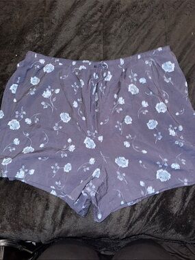 torrid Peacoat Blue Tossed Roses High Waist Shorts